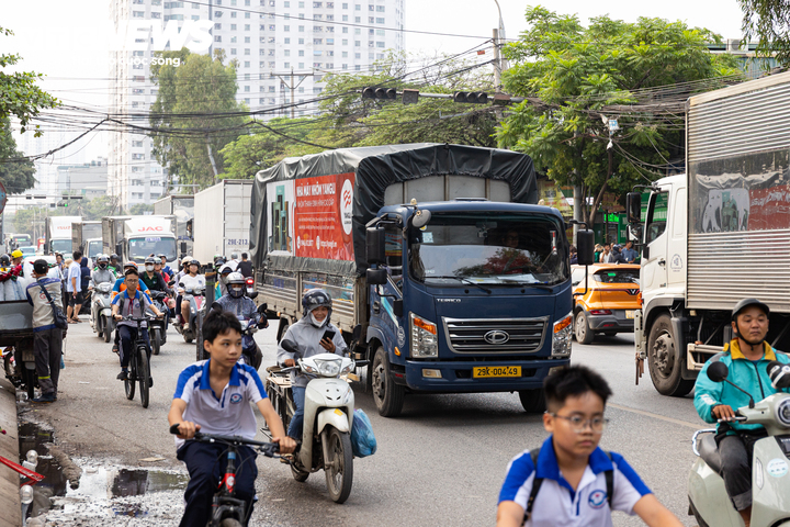Hà Nội: Đường 70 tăng vốn cải tạo hơn 2.641 tỷ đồng, bắt đầu giải phóng mặt bằng- Ảnh 14. Hà Nội: Đường 70 tăng vốn cải tạo hơn 2.641 tỷ đồng, bắt đầu giải phóng mặt bằng- Ảnh 14.