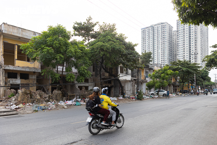 Hà Nội: Đường 70 tăng vốn cải tạo hơn 2.641 tỷ đồng, bắt đầu giải phóng mặt bằng- Ảnh 10. Hà Nội: Đường 70 tăng vốn cải tạo hơn 2.641 tỷ đồng, bắt đầu giải phóng mặt bằng- Ảnh 10.