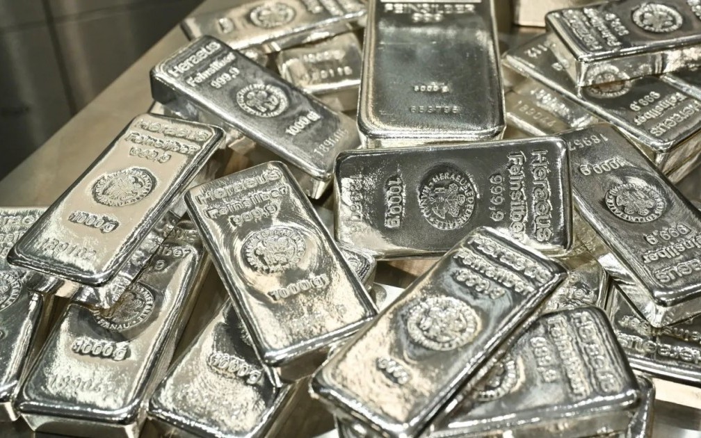 Giá thủng 50 USD/ounce, tương lai nào chờ bạc?