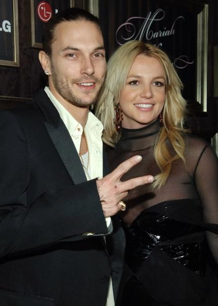 Chồng cũ Britney Spears nợ hàng tỷ, bị kiện khi không còn nhận được "trợ cấp nuôi con"- Ảnh 2.