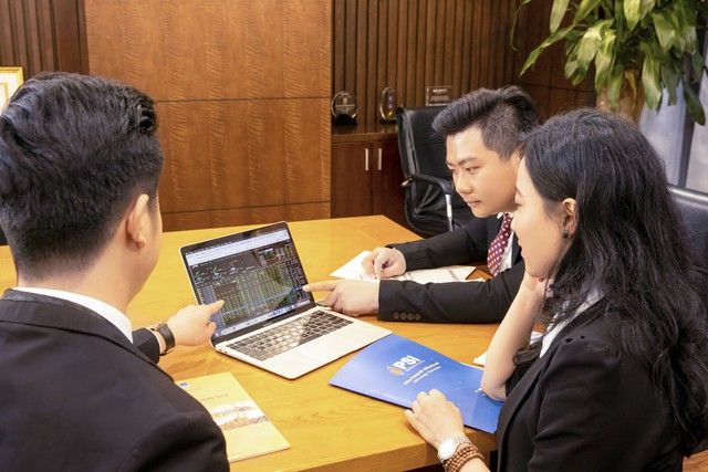 Chứng khoán Dầu khí bị phạt và truy thu thuế- Ảnh 1. Chứng khoán Dầu khí bị phạt và truy thu thuế- Ảnh 1.