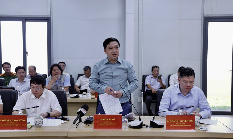 Phó Thủ tướng Thường trực Phạm Gia Túc kiểm tra, đôn đốc tiến độ dự án sân bay Long Thành và các tuyến giao thông phục vụ kết nối- Ảnh 3.