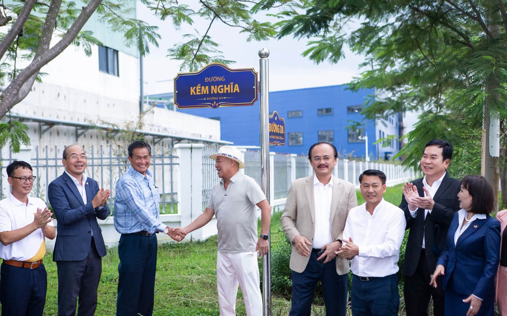 Loạt tên đường độc lạ xuất hiện: Có Kềm Nghĩa, Đặng Văn Thành, OCB, An Phước - Pierre Cardin, Tập đoàn Đại Dũng