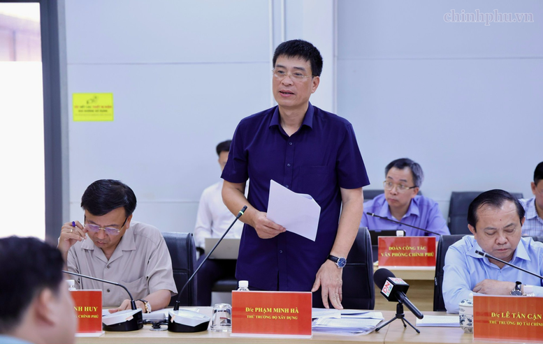 Phó Thủ tướng Thường trực Phạm Gia Túc kiểm tra, đôn đốc tiến độ dự án sân bay Long Thành và các tuyến giao thông phục vụ kết nối- Ảnh 4.