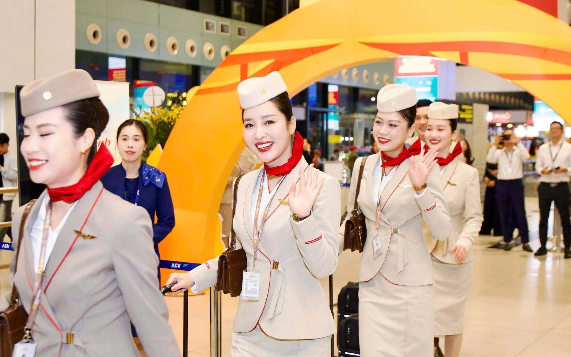 Ngay trong năm nay, hãng hàng không Việt Nam tuyển thêm 1.000 nhân viên, chỉ cần tốt nghiệp THPT, cơ hội được tặng 1 căn hộ chung cư, thu nhập khởi điểm từ 22 triệu đồng/tháng