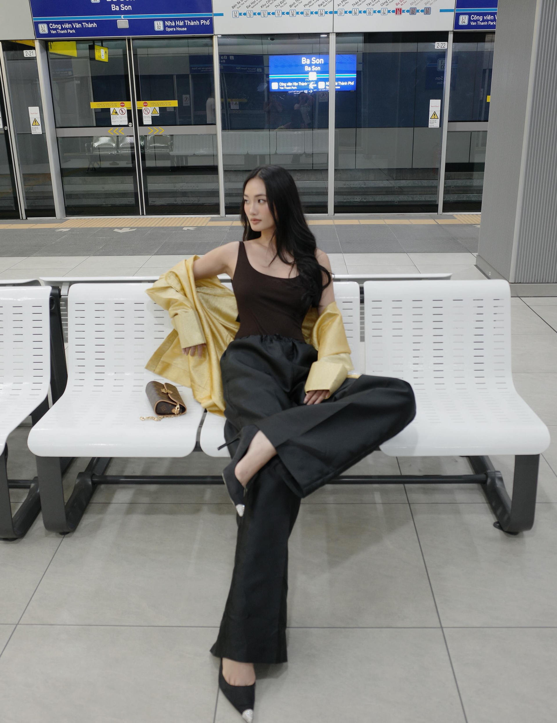 Mỹ nhân 27 tuổi đăng quang Miss Universe Vietnam 2026: Mặc đẹp không cần cố, ngắm tủ đồ đời thường mà mê- Ảnh 4.