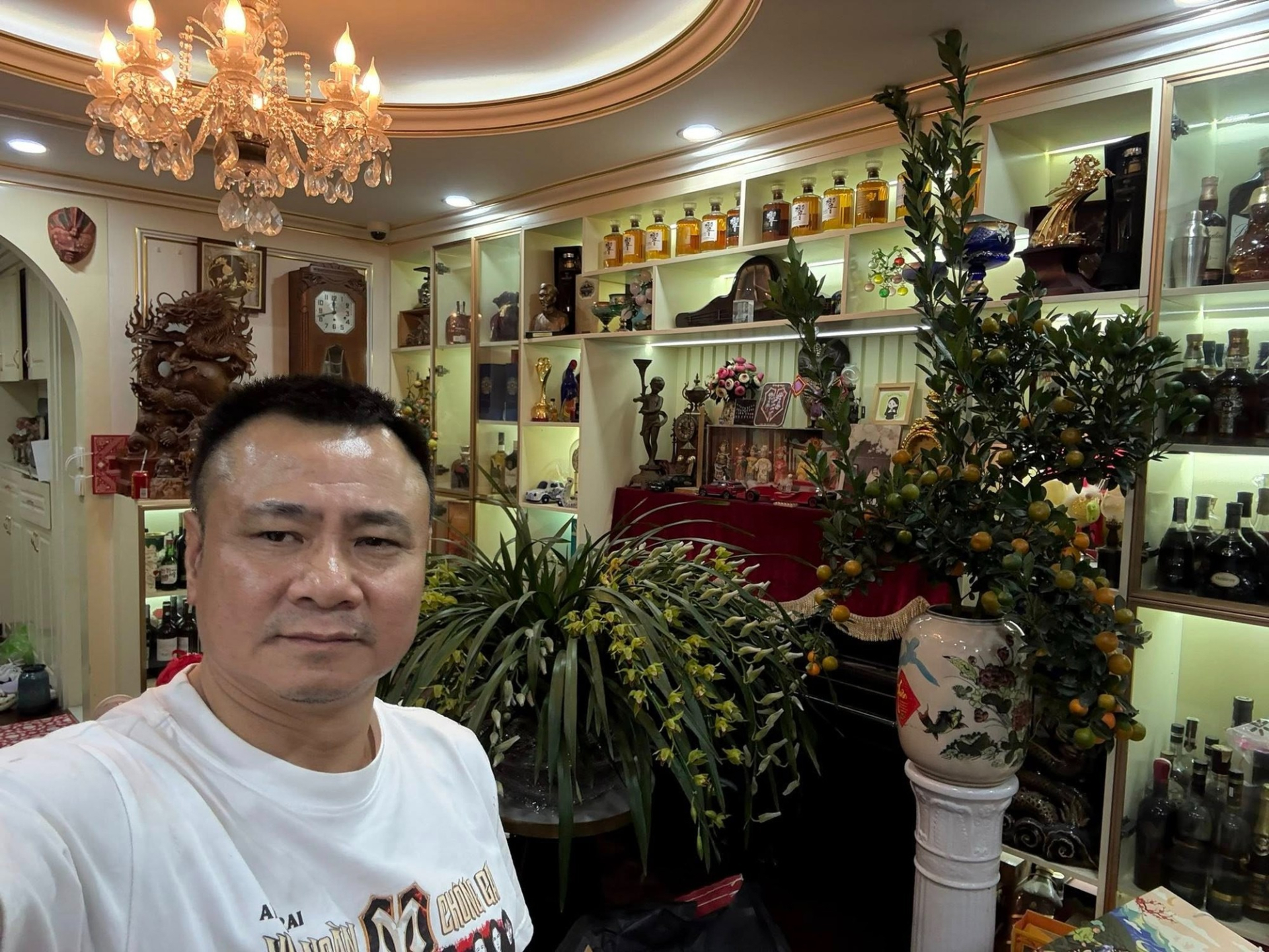 Nam NSND mang hàm Đại tá, cưới vợ kém 12 tuổi, ở chung cư cao cấp Hà Nội- Ảnh 5.