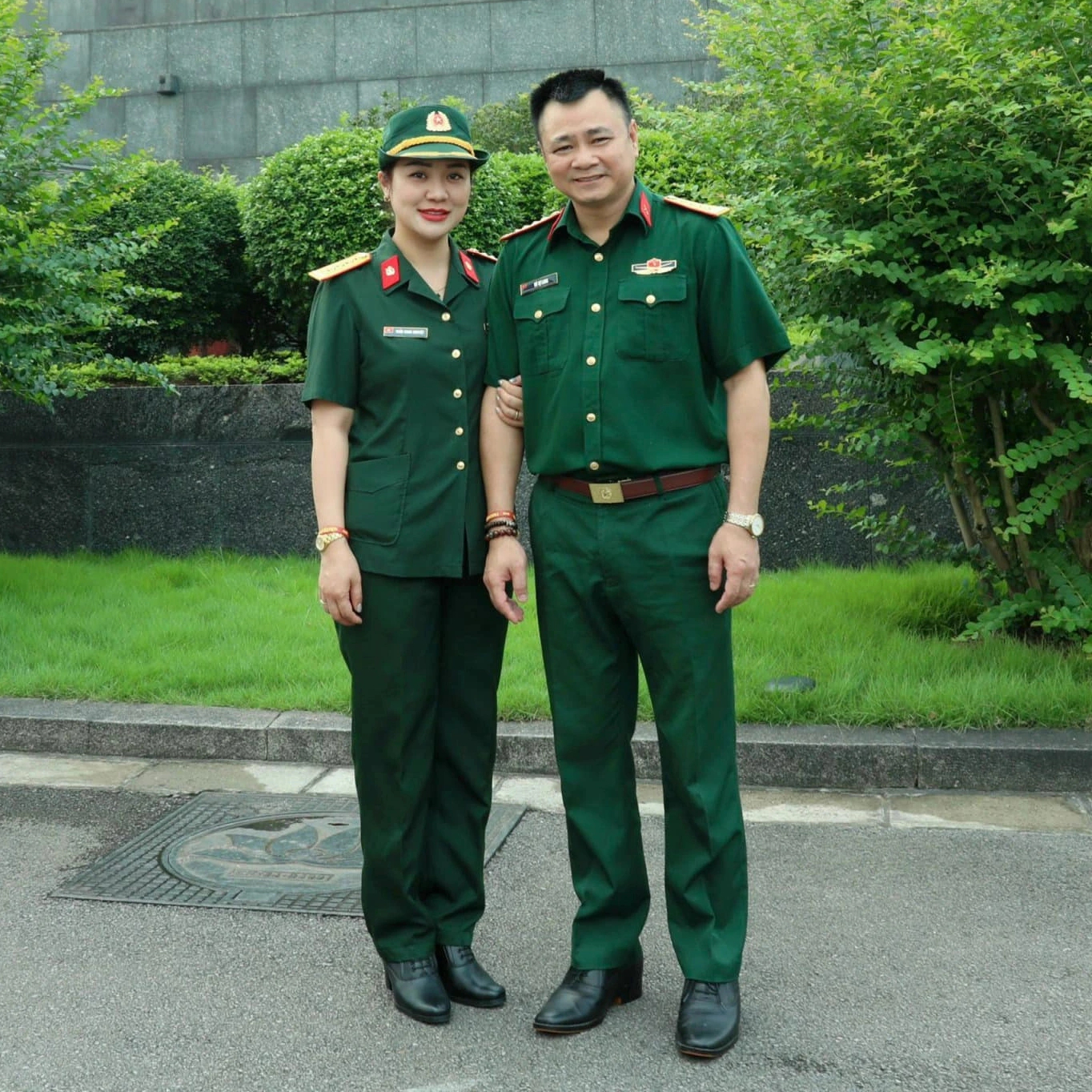Nam NSND mang hàm Đại tá, cưới vợ kém 12 tuổi, ở chung cư cao cấp Hà Nội- Ảnh 2.