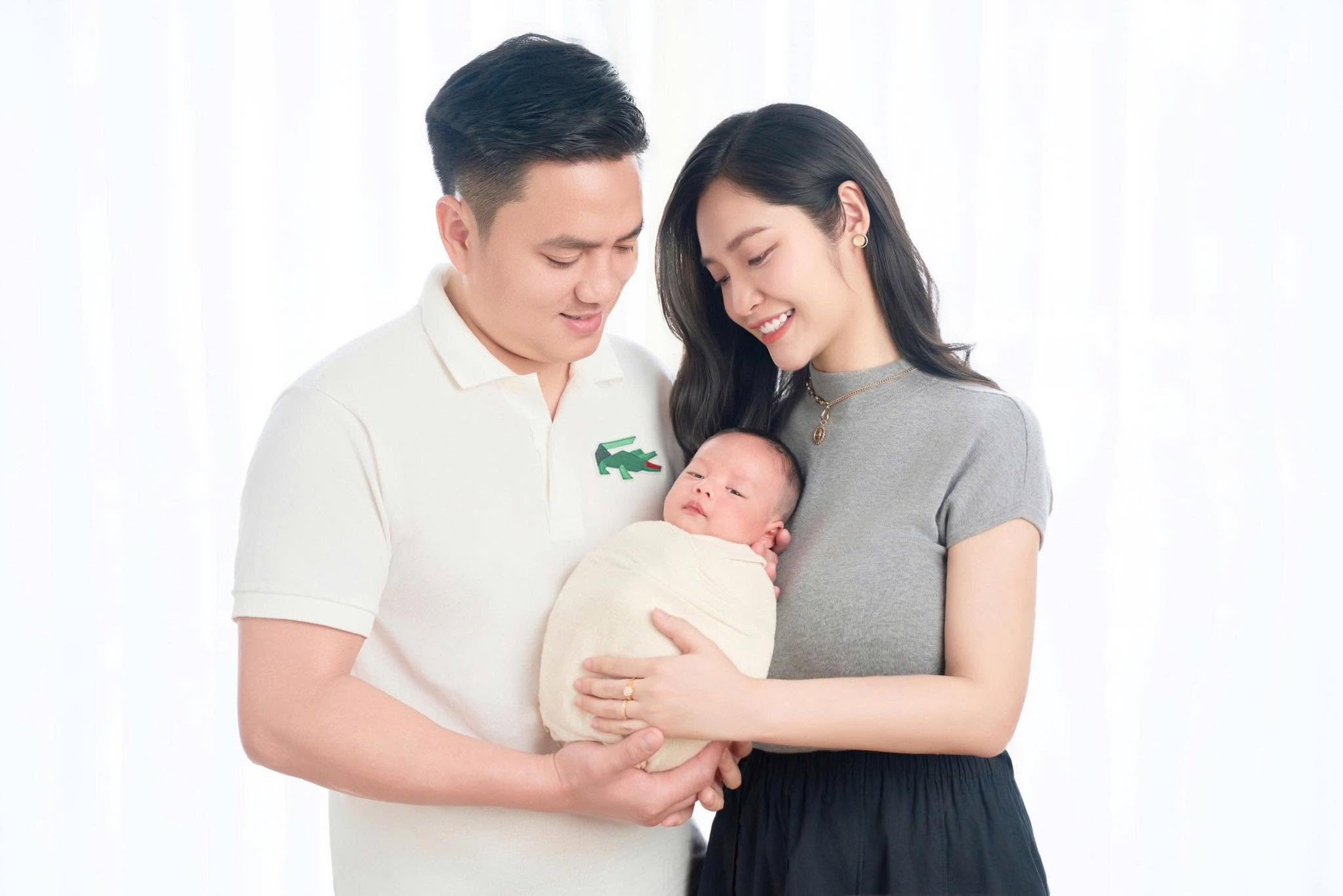 Nàng hậu Vbiz dự định “sống chậm” sau khi lấy chồng, nhưng lại hoàn toàn “vỡ mộng” sau khi sinh con - Ảnh 3.