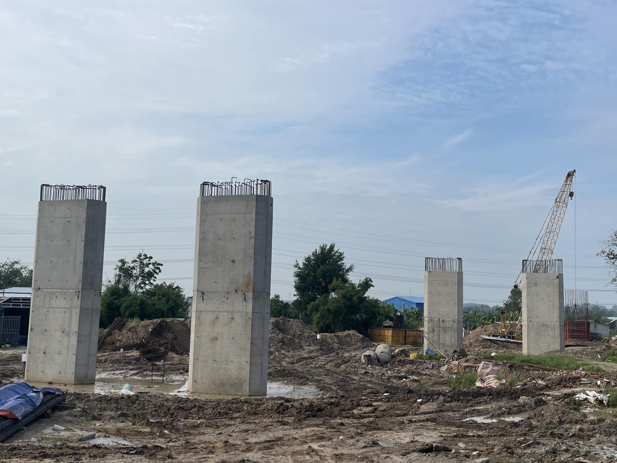 Cao tốc TPHCM - Mộc Bài rầm rộ thi công, dần lộ hình hài- Ảnh 3.