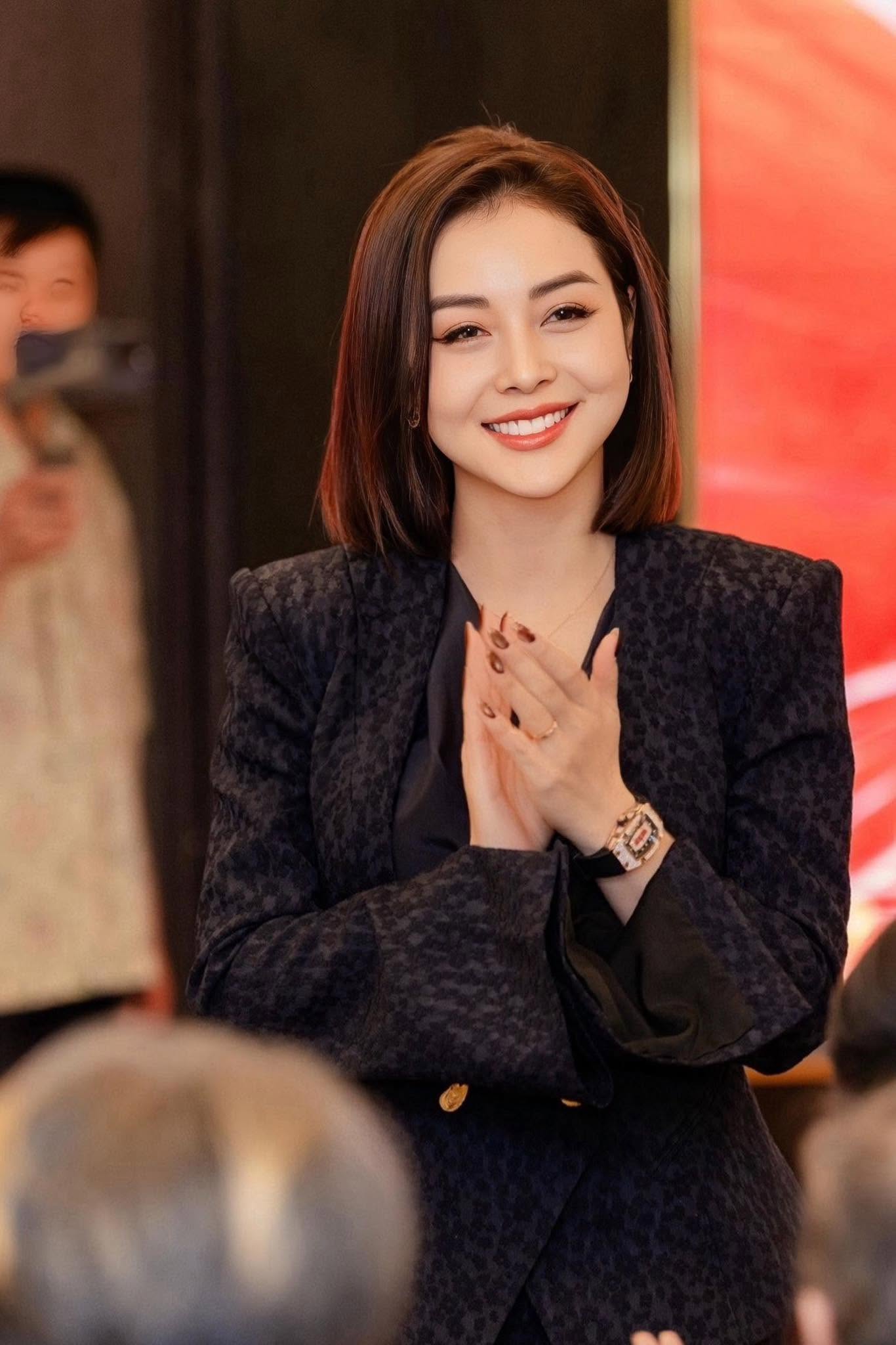 Hoa hậu đẹp nhất nhì Việt Nam chia tay ca sĩ nổi tiếng, tái hôn với đại gia giàu có- Ảnh 1.