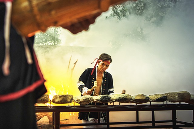 Phát hiện vùng đất có những viên đá "biết kêu" ở Việt Nam, vang như chuông: Dấu tích đã tồn tại 3.000 năm- Ảnh 3.