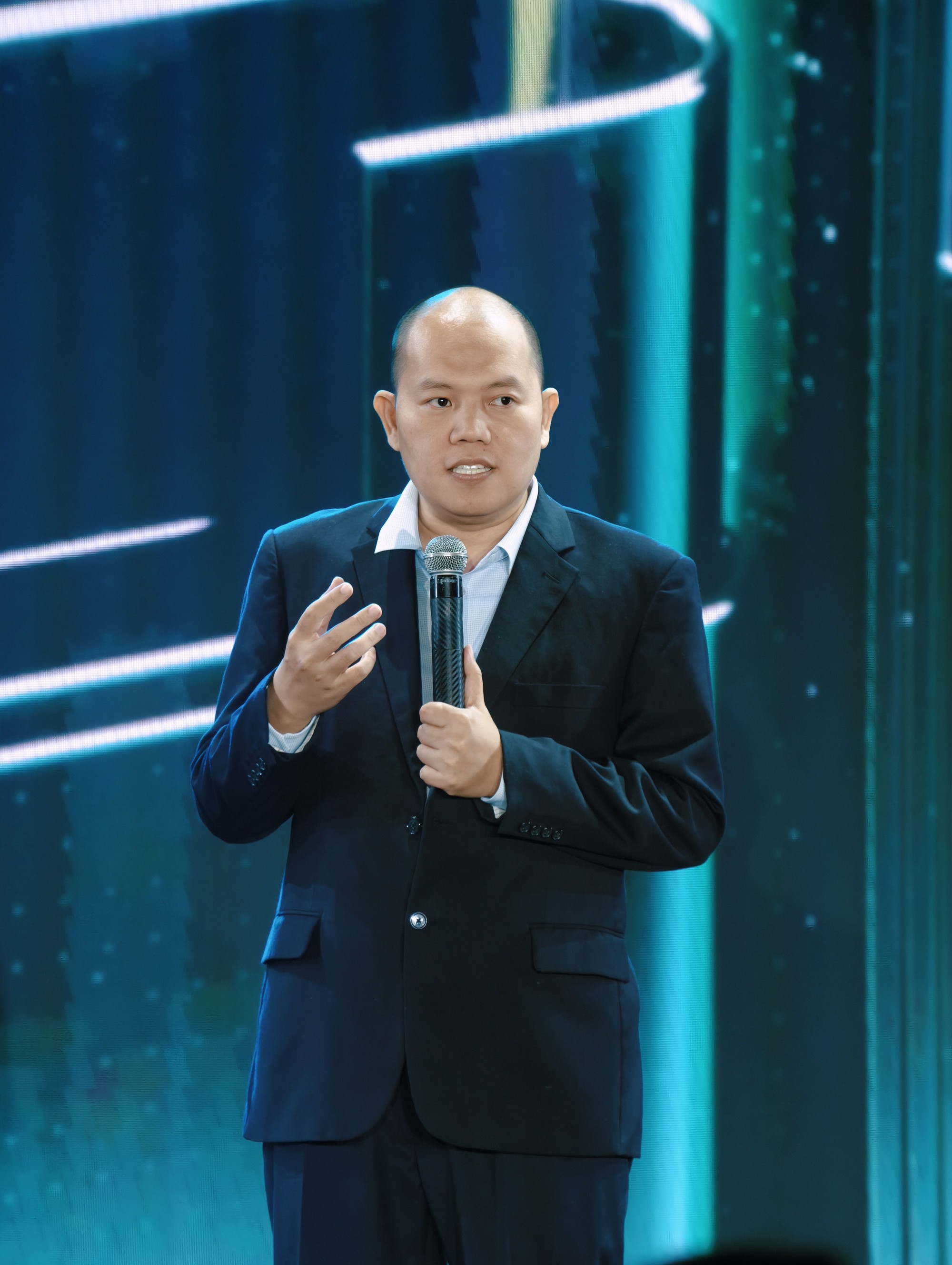 Ông Vương Vũ Thắng, Chủ tịch Hội đồng Quản trị VCCorp: Thông số, doanh số không nói lên giá trị thật của một sản phẩm- Ảnh 2. Ông Vương Vũ Thắng, Chủ tịch Hội đồng Quản trị VCCorp: Thông số, doanh số không nói lên giá trị thật của một sản phẩm- Ảnh 2.