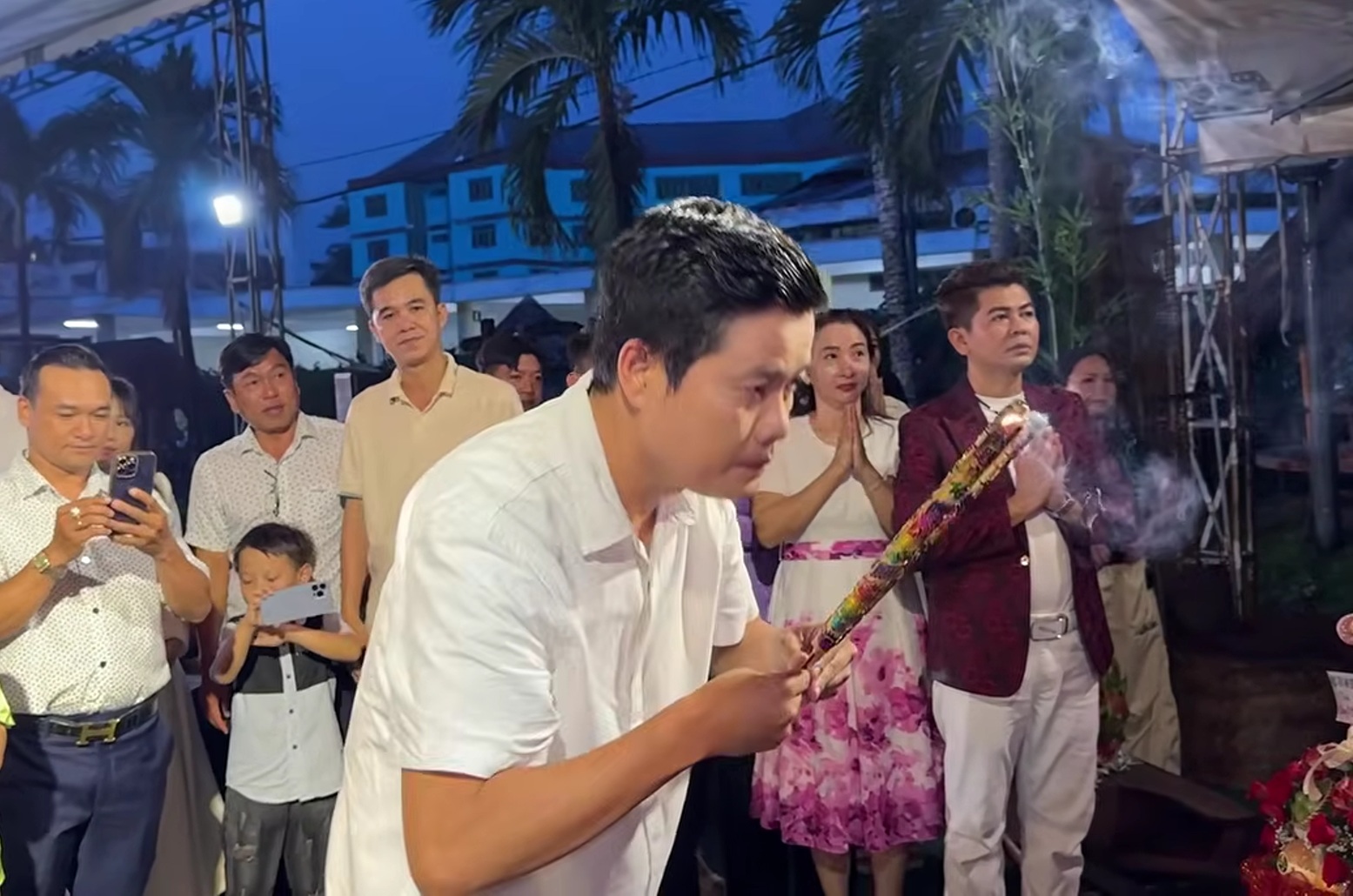 Trùm Điền Quân Khương Dừa xin lỗi nghệ sĩ và đối tác - Ảnh 1.