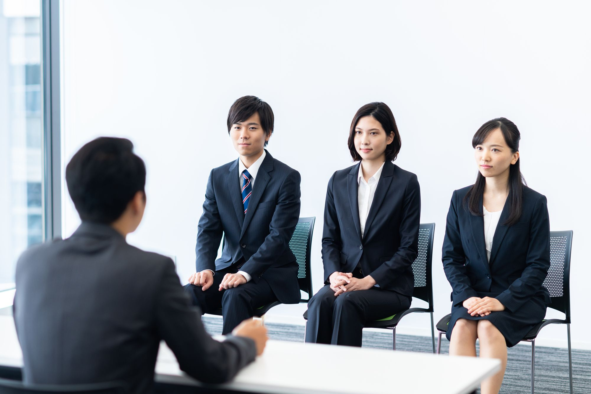 Bộ Ngoại giao thông báo tuyển dụng công chức, chỉ tiêu đúng 10 người, yêu cầu không nói ngọng, nói lắp, thi vấn đáp 2 vòng trong 30 phút - Ảnh 5.