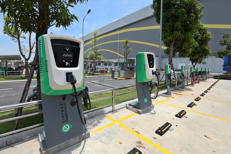 Ban hành quy chuẩn kỹ thuật quốc gia về trụ sạc, trạm sạc xe điện- Ảnh 1.