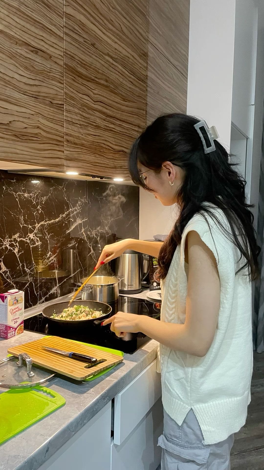  Một gia đình 4 người sống với 28 triệu/tháng: Sau 3 tháng ghi chép, họ cắt được 5 triệu mà không phải “thắt lưng buộc bụng” - Ảnh 2.