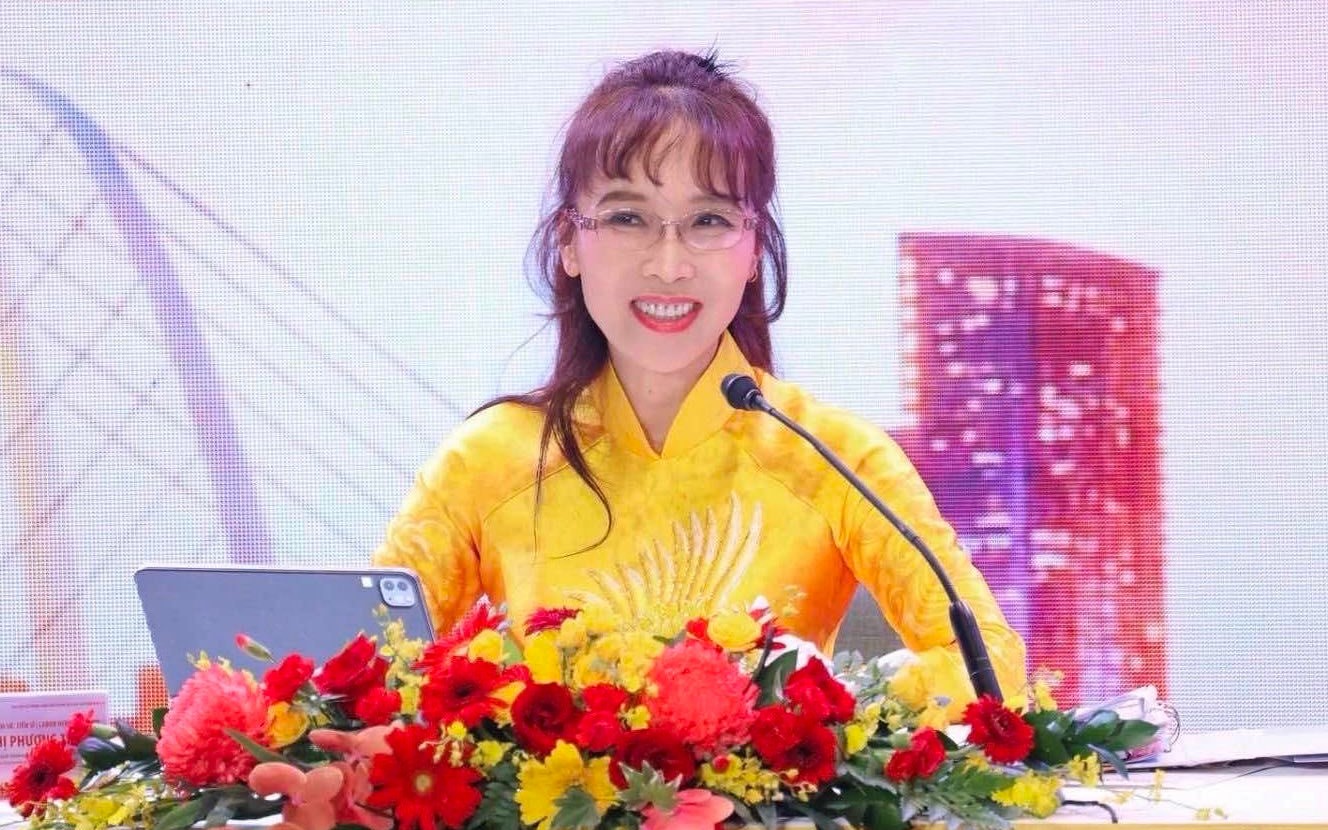 Hơn 500 người từ Ấn Độ, Myanmar, Indonesia... muốn "đầu quân" cho tỷ phú Nguyễn Thị Phương Thảo: Tối đa chỉ 300 người được nhận, phải qua vòng phỏng vấn với AI, đi catwalk, thu nhập lên tới 65 triệu đồng/tháng
