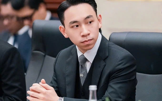 Con trai thứ 2 của tỷ phú Phạm Nhật Vượng đang tuyển nhân viên mới, công việc liên quan nhiều tới tài sản công ty, yêu cầu thành thạo tin học văn phòng, ưu tiên giỏi 1 kỹ năng, lương lên tới hơn 20 triệu đồng/tháng