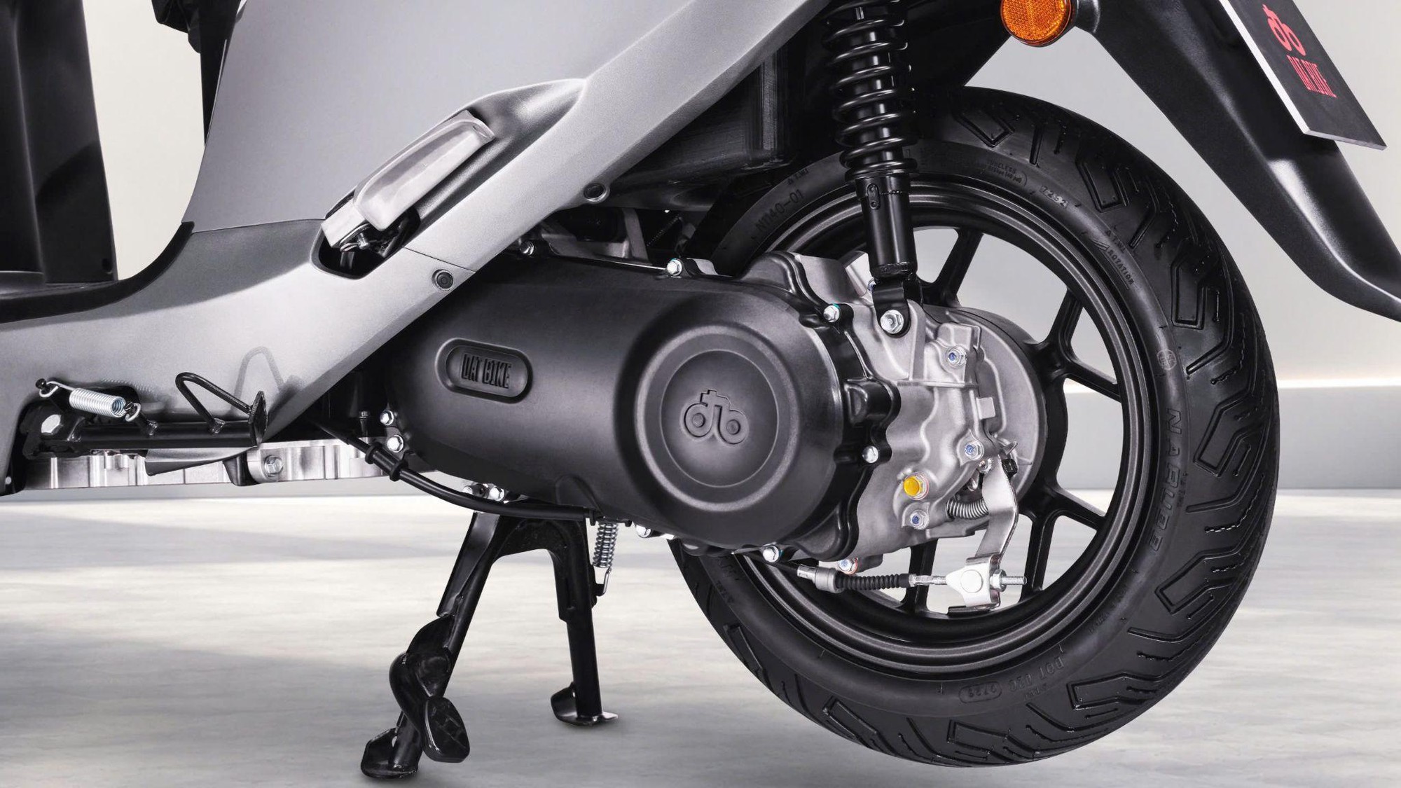 Đột phá công nghệ Sạc tích hợp của Dat Bike mang về giải thưởng “Giải pháp thúc đẩy chuyển đổi xanh” tại Better Choice Awards - Ảnh 3.