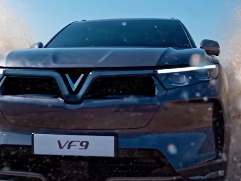 Lộ diện xe dễ là VinFast VF 9 thế hệ mới: Dáng hình hộp như Santa Fe, mâm giống VF Wild - Ảnh 3.