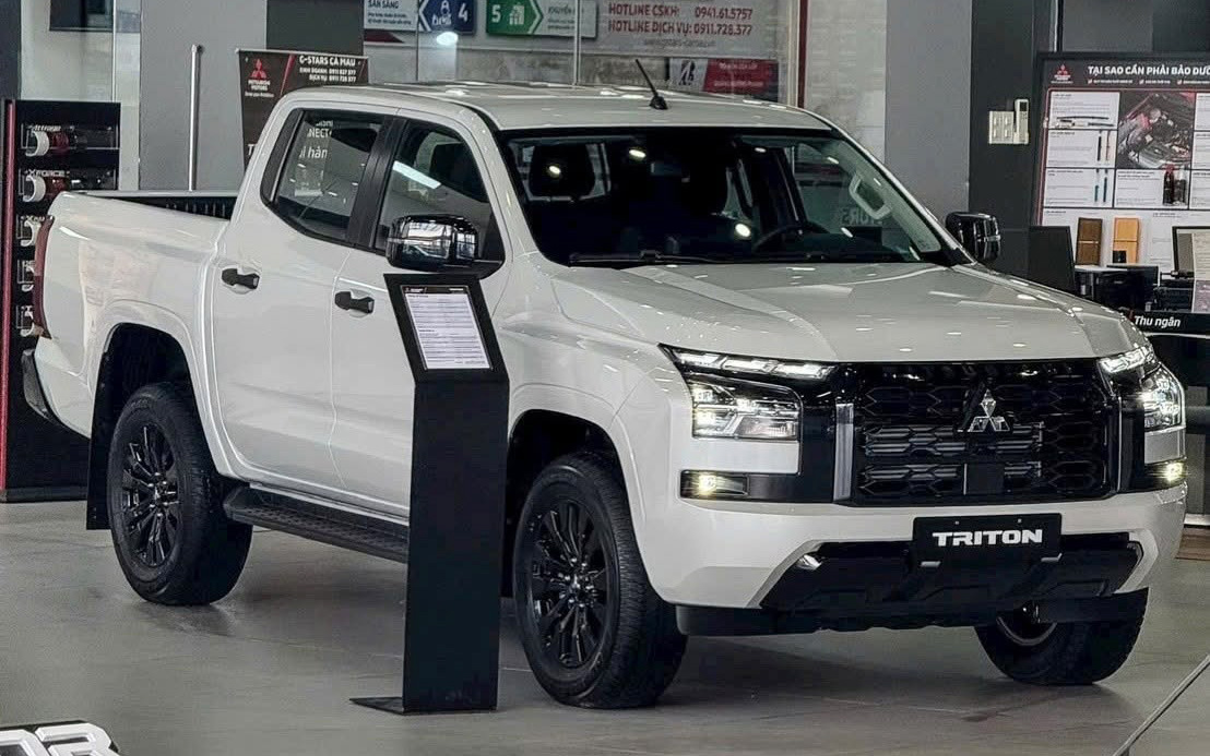 Mitsubishi Triton vẫn khuyến mại mạnh tay sau tháng lên top doanh số phân khúc: Giảm lăn bánh tới 56 triệu đồng, bản mới ra mắt cũng không ngoại lệ - Ảnh 2.