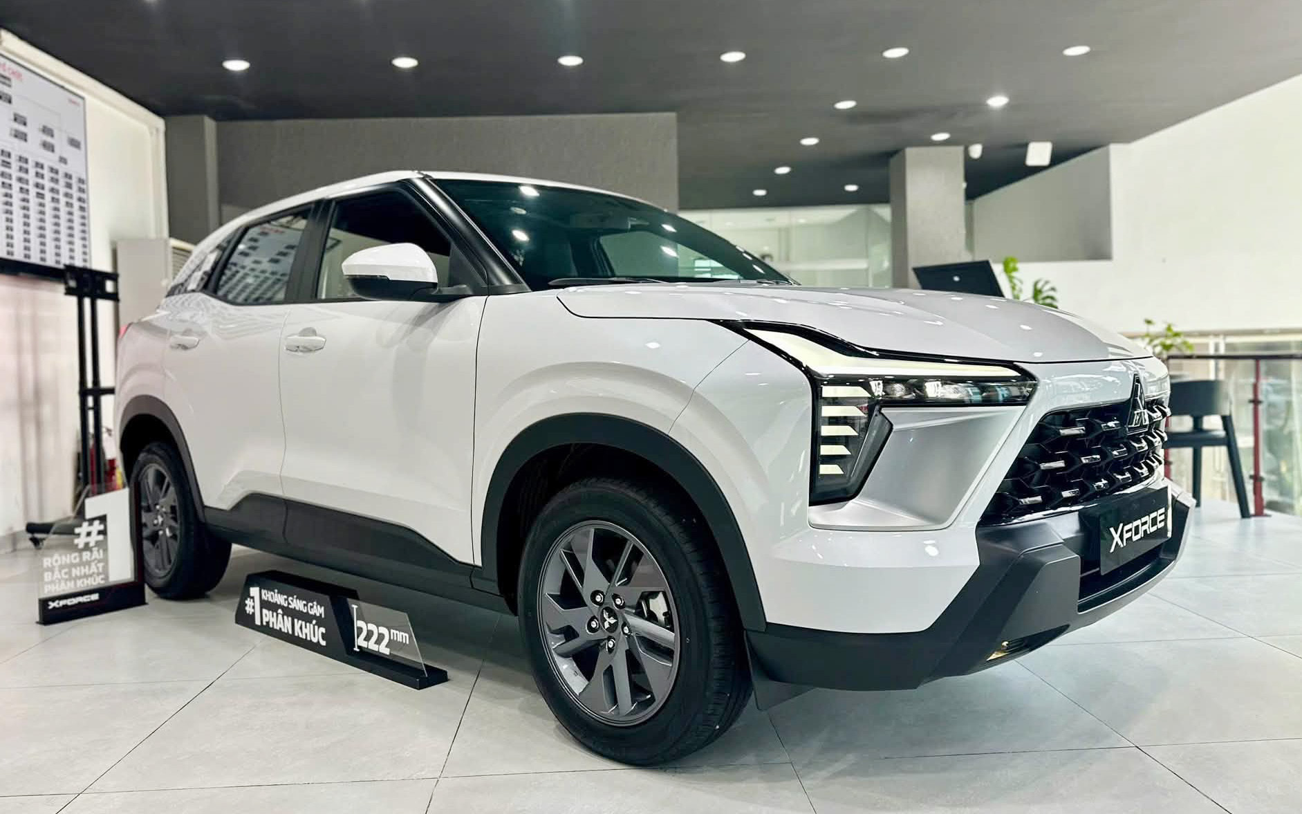 Mitsubishi Triton vẫn khuyến mại mạnh tay sau tháng lên top doanh số phân khúc: Giảm lăn bánh tới 56 triệu đồng, bản mới ra mắt cũng không ngoại lệ - Ảnh 7.