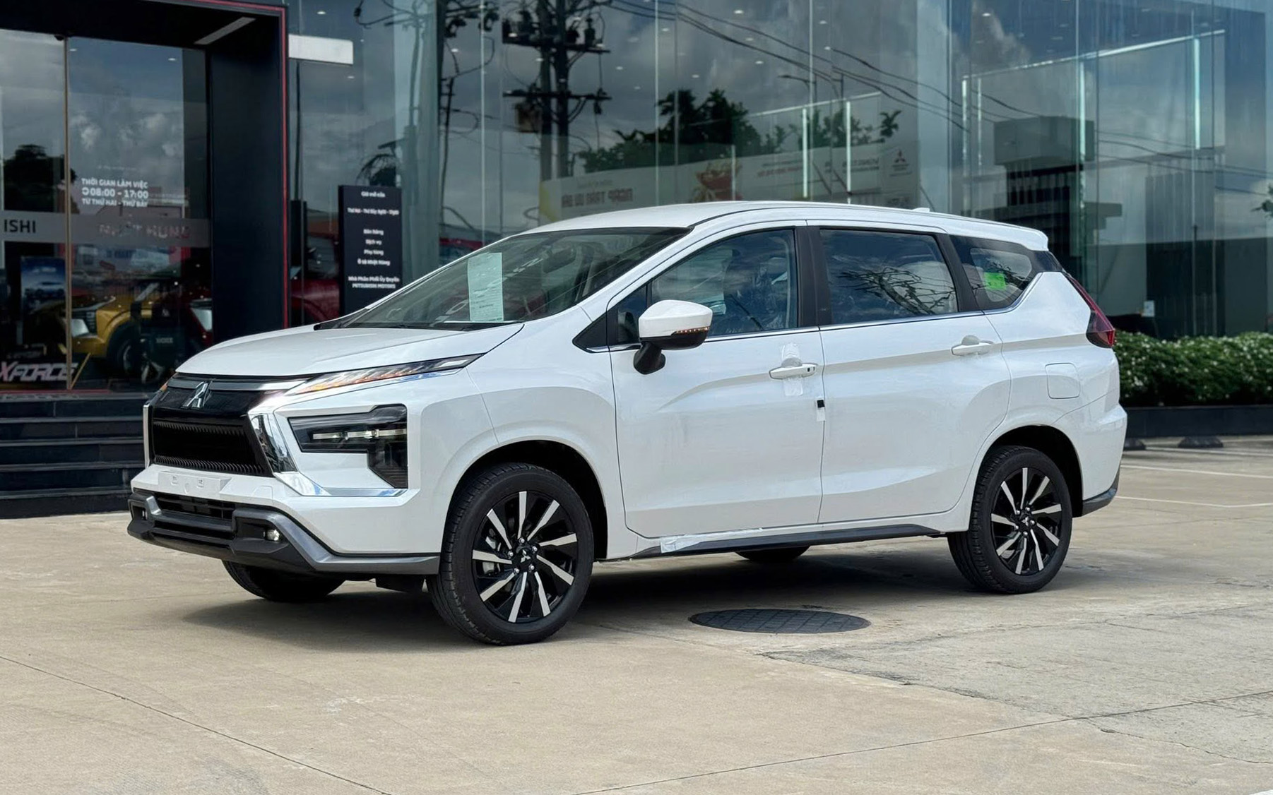 Mitsubishi Triton vẫn khuyến mại mạnh tay sau tháng lên top doanh số phân khúc: Giảm lăn bánh tới 56 triệu đồng, bản mới ra mắt cũng không ngoại lệ - Ảnh 6.