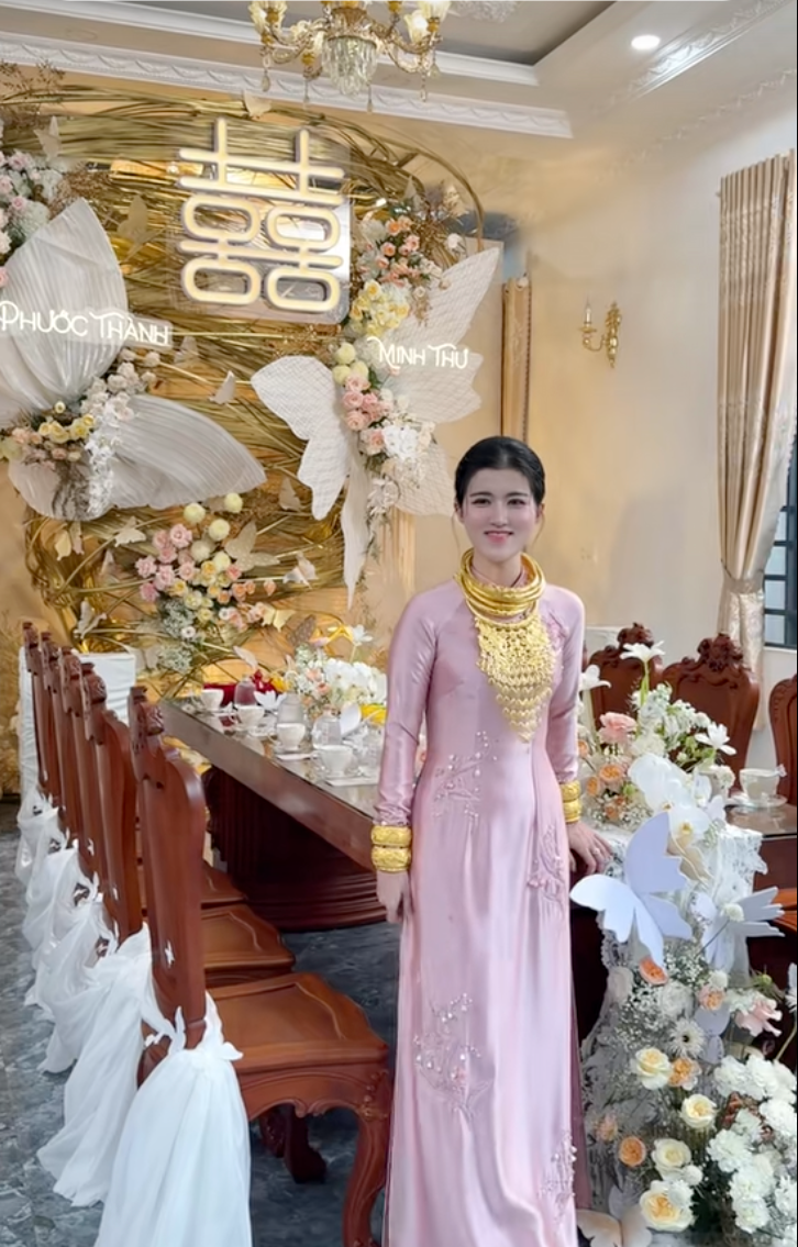 Đám cưới hào môn hot dần dần MXH: Thiếu gia ngành xăng dầu cưới ái nữ tiệm vàng- Ảnh 17.