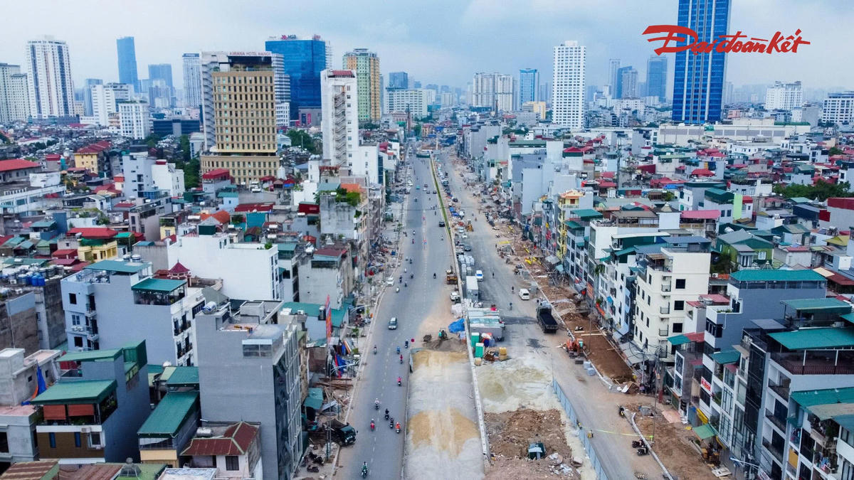 Hai cầu vượt Vành đai 1 Hà Nội dần thành hình, hướng tới hoàn thành cuối năm- Ảnh 1.