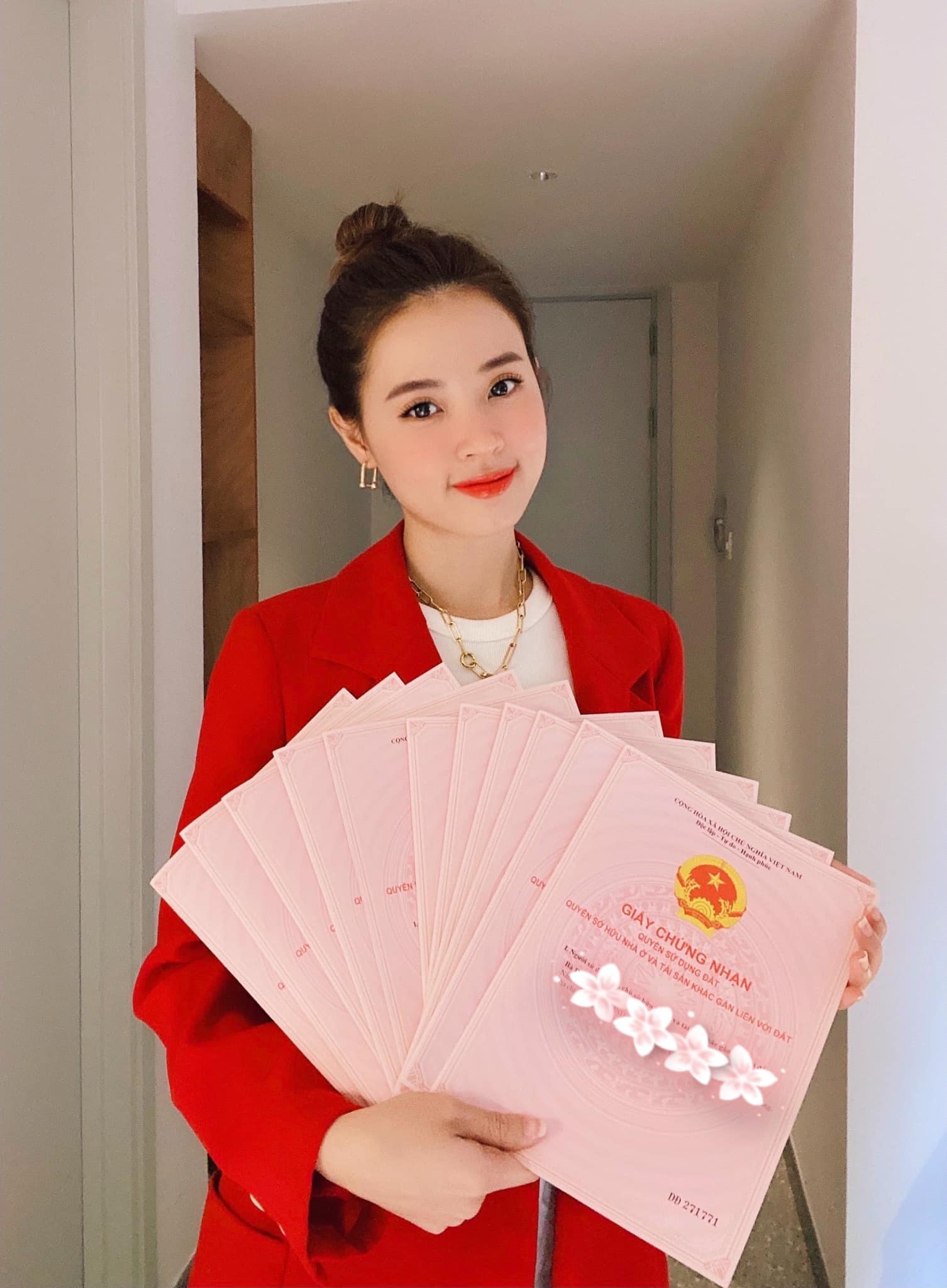 Cô chủ shop quần áo giờ làm con dâu tập đoàn nhựa nổi tiếng TP.HCM, chồng đẹp như tài tử- Ảnh 4.