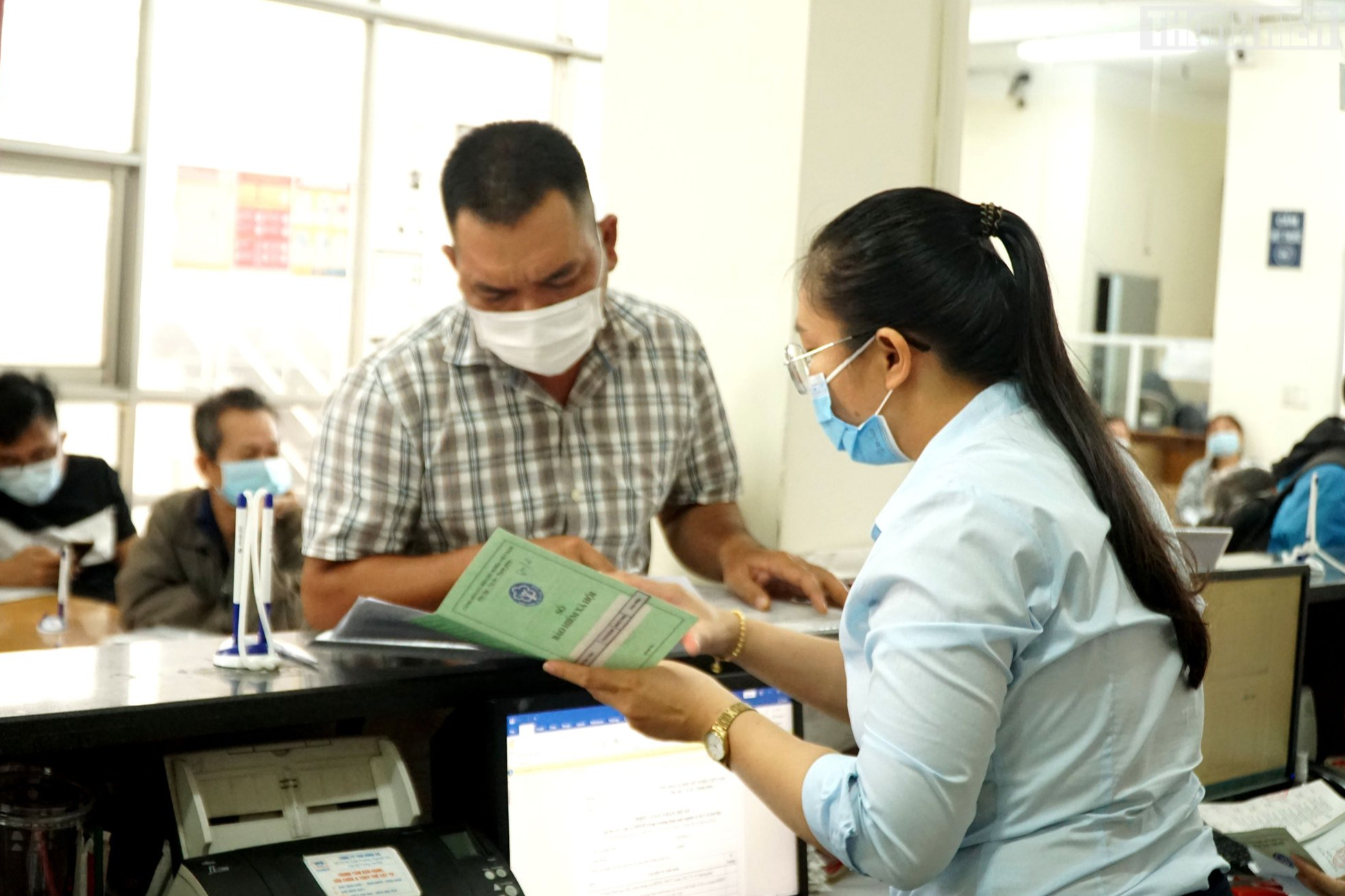 BHXH Việt Nam thông báo nóng danh sách các đơn vị chậm đóng, trốn đóng BHXH, BHYT: Cái tên đứng đầu nợ gần 50 tỷ đồng - Ảnh 4. BHXH Việt Nam thông báo nóng danh sách các đơn vị chậm đóng, trốn đóng BHXH, BHYT: Cái tên đứng đầu nợ gần 50 tỷ đồng - Ảnh 4.