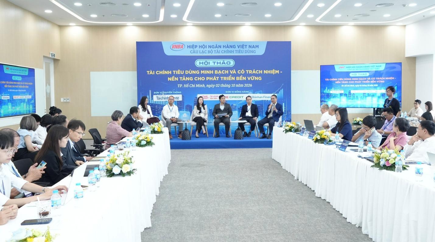 FE CREDIT đồng hành phát triển tài chính tiêu dùng minh bạch và bền vững - Ảnh 2. FE CREDIT đồng hành phát triển tài chính tiêu dùng minh bạch và bền vững - Ảnh 2.
