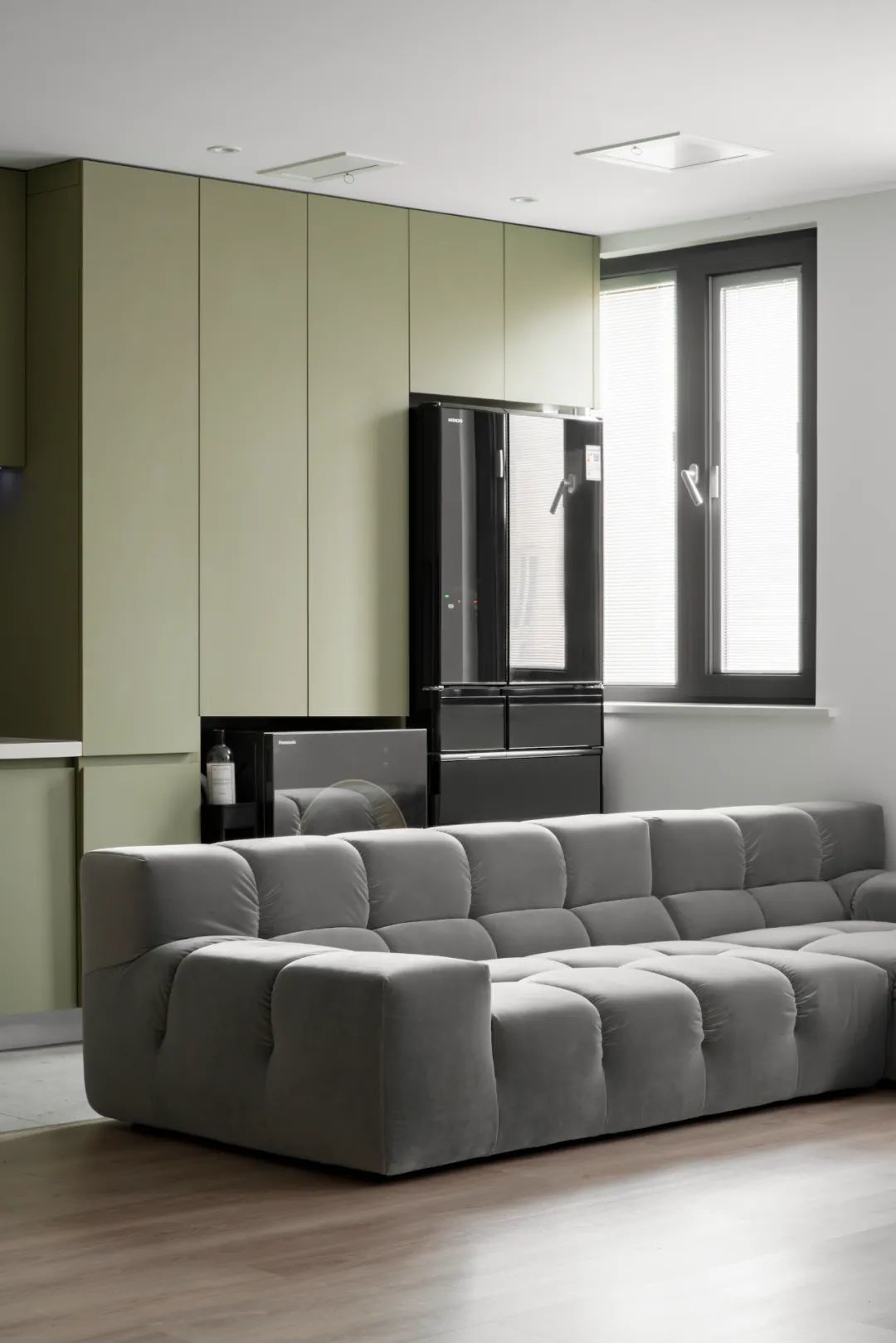 Không đủ tiền mua nhà, cặp vợ chồng chi 1,3 tỷ đồng cải tạo căn hộ đi thuê rộng 84m2- Ảnh 3.