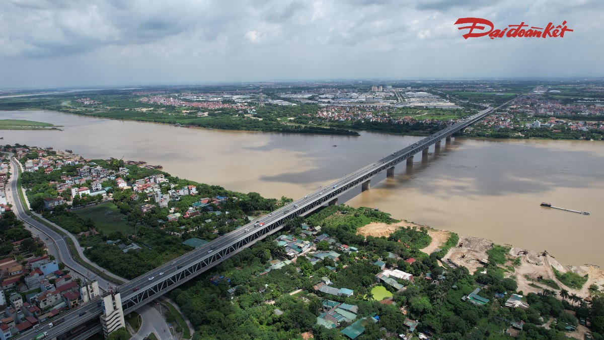 Hà Nội điều chỉnh giao thông cầu Thăng Long, cấm xe buýt giờ cao điểm- Ảnh 1.
