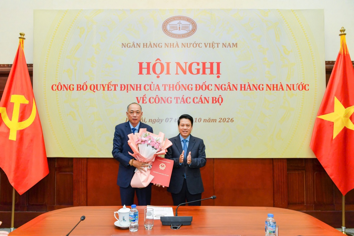 Ngân hàng Nhà nước điều động, bổ nhiệm cán bộ tại Nhà máy In tiền Quốc gia, Cục Phát hành và Kho quỹ- Ảnh 4.