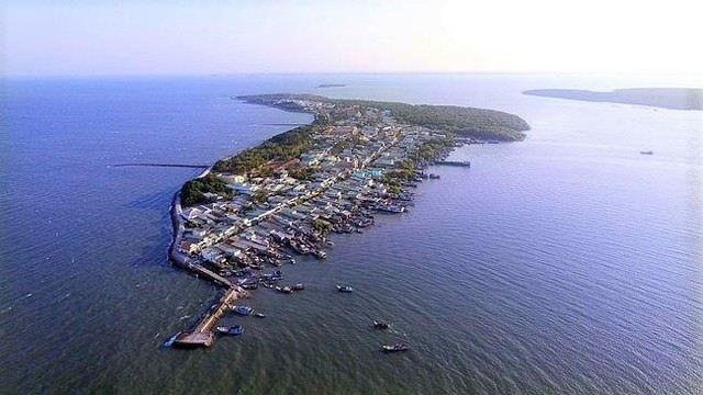 Việt Nam có ngọn núi cao chỉ hơn 10 m, được hình thành từ núi lửa cổ: Nằm biệt lập trên ốc đảo 240 hộ dân sinh sống, xuất hiện trong đề án du lịch sinh thái 1.600 tỷ đồng của địa phương - Ảnh 3.