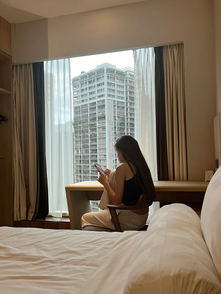 Những người không mua nhà và cũng không thuê nhà- Ảnh 1.