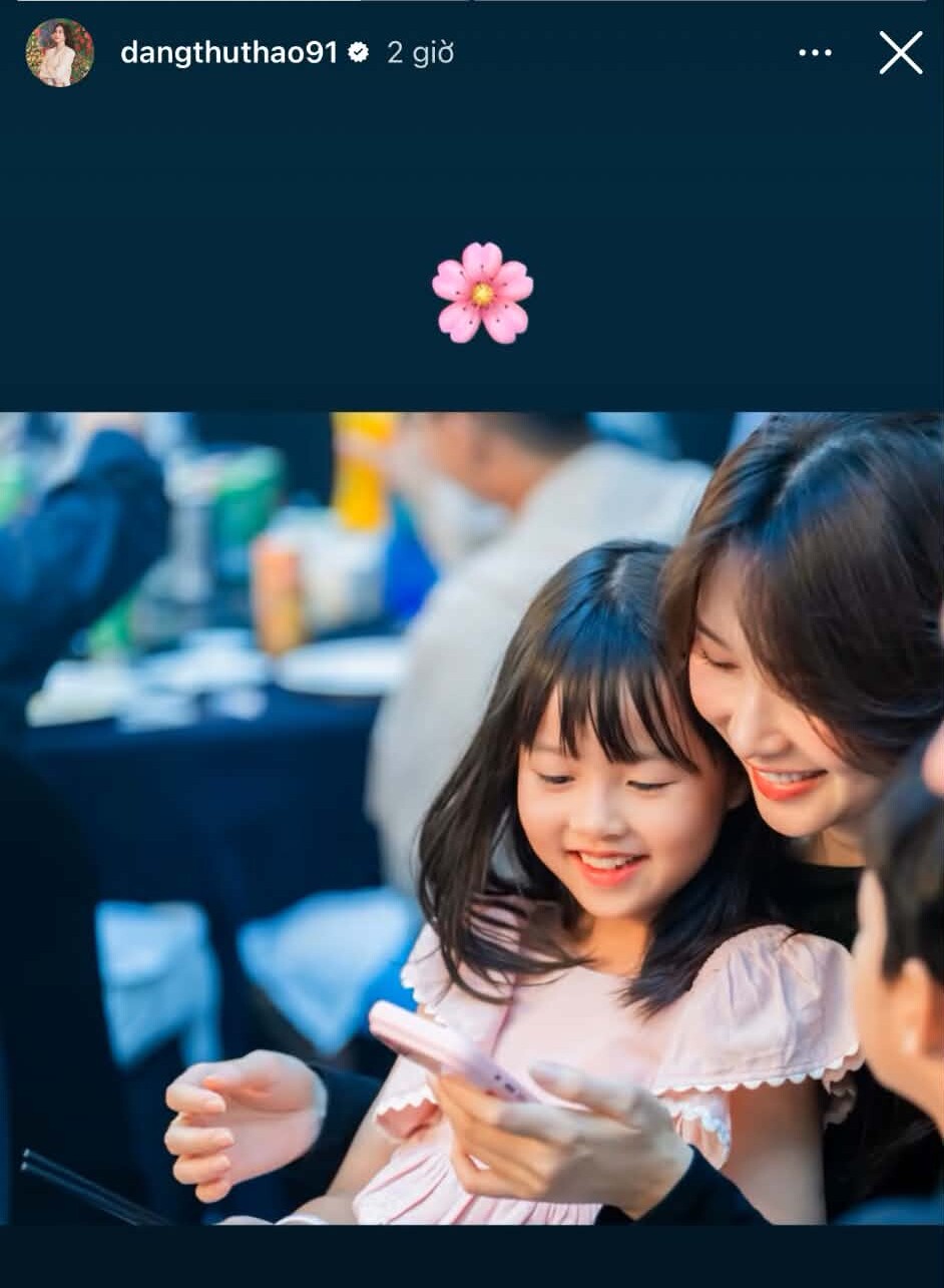 3 nhóc tỳ nhà Hoa hậu Đặng Thu Thảo sinh ra đã ngậm thìa vàng, visual đẹp như thiên thần - Ảnh 1.