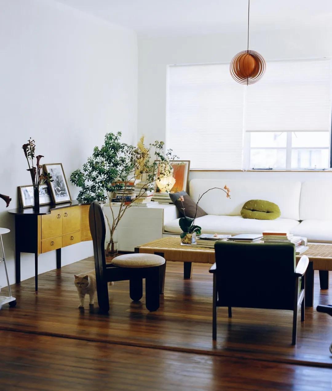 38 tuổi vẫn ở thuê, chi hẳn 20 tháng tiền nhà biến căn hộ 90m2 thành nhà mình- Ảnh 4.