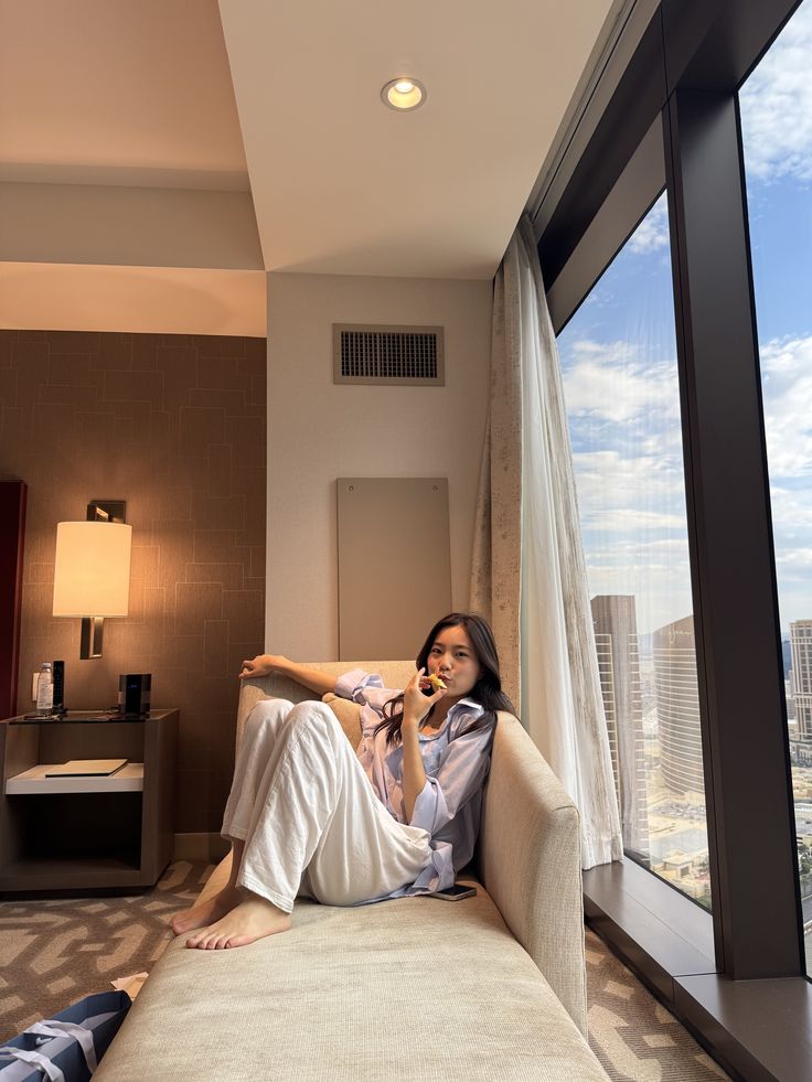 Những người không mua nhà và cũng không thuê nhà- Ảnh 3.