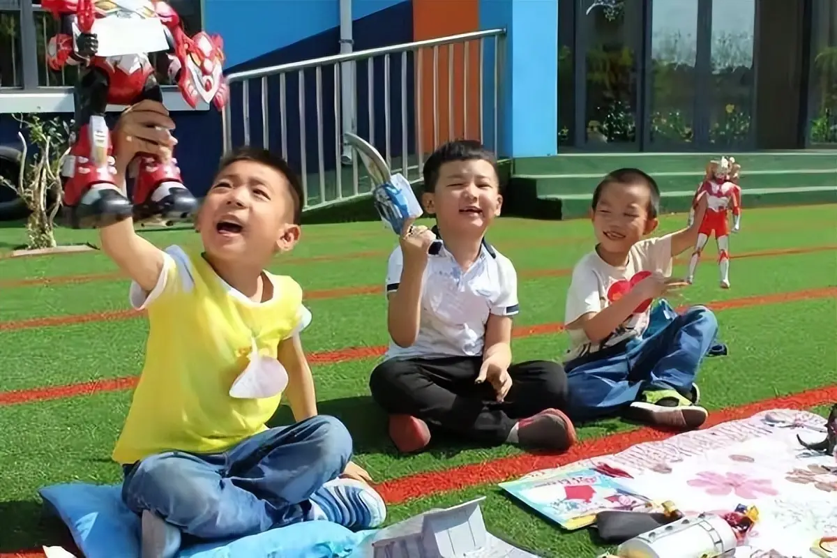 2 giáo sư về hưu giúp cháu trai mình rèn luyện khả năng tập trung vượt trội bằng phương pháp đơn giản đến bất ngờ- Ảnh 3.