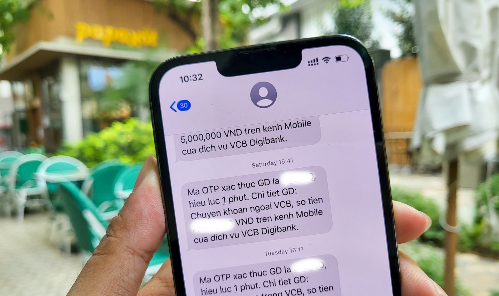 Thấy 5 dấu hiệu này trên điện thoại, gỡ ngay kẻo tài khoản ngân hàng "bốc hơi" lúc nửa đêm- Ảnh 4.