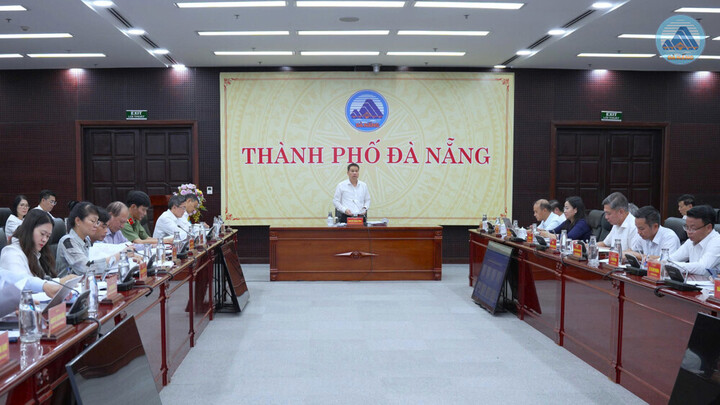 Sáng gỡ khó khoáng sản, chiều tháo vướng thủy điện, Đà Nẵng bứt tốc tăng trưởng- Ảnh 2.