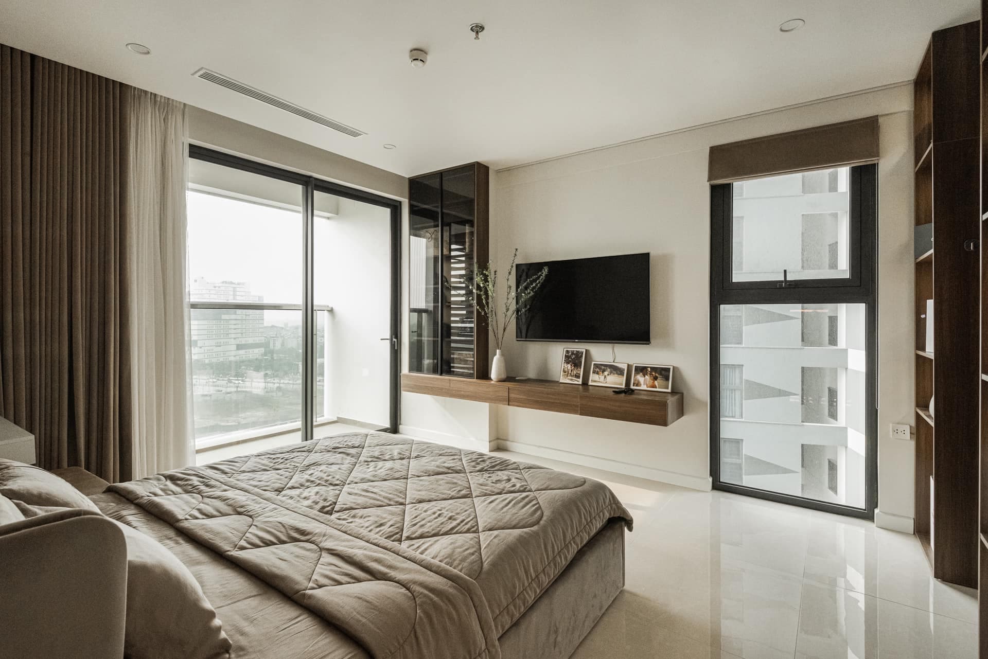 MC SN 1990 lấy chồng Phó chủ tịch: Giờ ở căn hộ hạng sang, rộng 120m² có view triệu đô ngắm toàn thành phố- Ảnh 9.