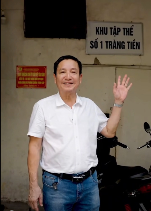 Lý do Chí Trung chuyển khỏi căn nhà ở số 1, Tràng Tiền - Ảnh 1.