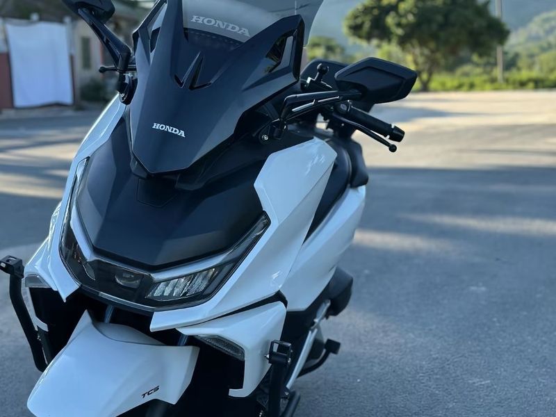 Mẫu xe tay ga của nhà Honda được coi là "kẻ hủy diệt" phân khúc xe ga địa hình nhập môn với trang bị vượt tầm giá - Ảnh 2.