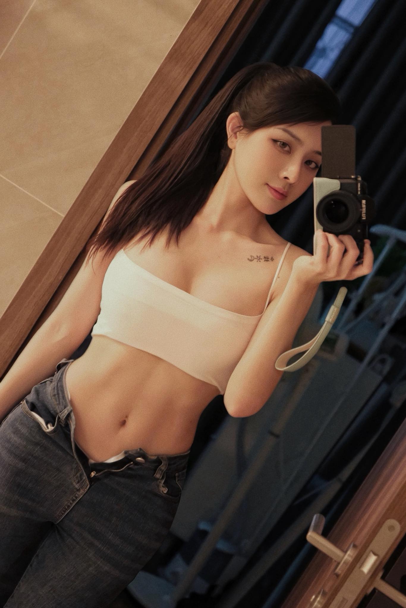 Bạn gái “trâm anh thế phiệt” của cầu thủ Văn Thanh tung ảnh bikini “cực cháy”, visual nét căng, body chuẩn hotgirl phòng gym- Ảnh 3.