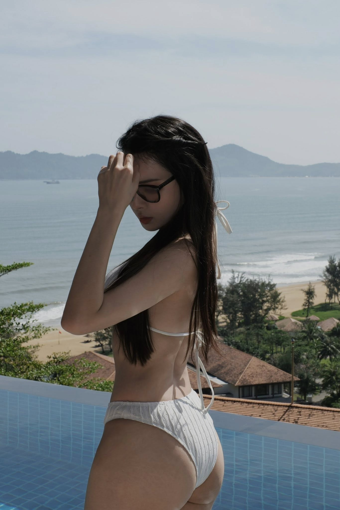 Bạn gái “trâm anh thế phiệt” của cầu thủ Văn Thanh tung ảnh bikini “cực cháy”, visual nét căng, body chuẩn hotgirl phòng gym- Ảnh 2.