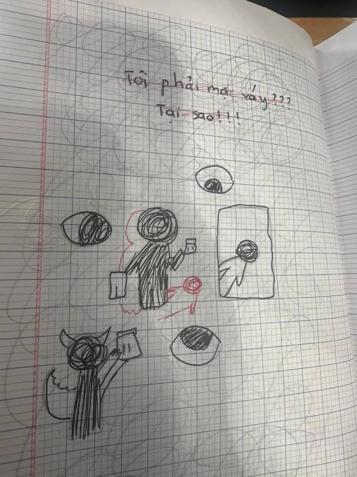 Đi họp phụ huynh vô tình thấy hình vẽ trong vở nháp của con, bà mẹ hốt hoảng: Em hoang mang quá!- Ảnh 3.